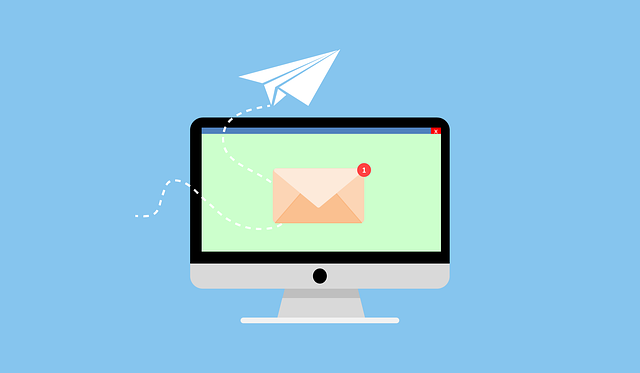 Computer Email Send Paper Plane  - Tumisu / Pixabay
